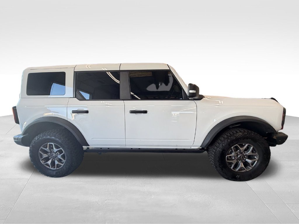 Used 2025 White Ford Badlands image 7