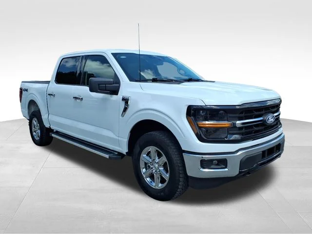 Used 2025 White Ford XLT image 14