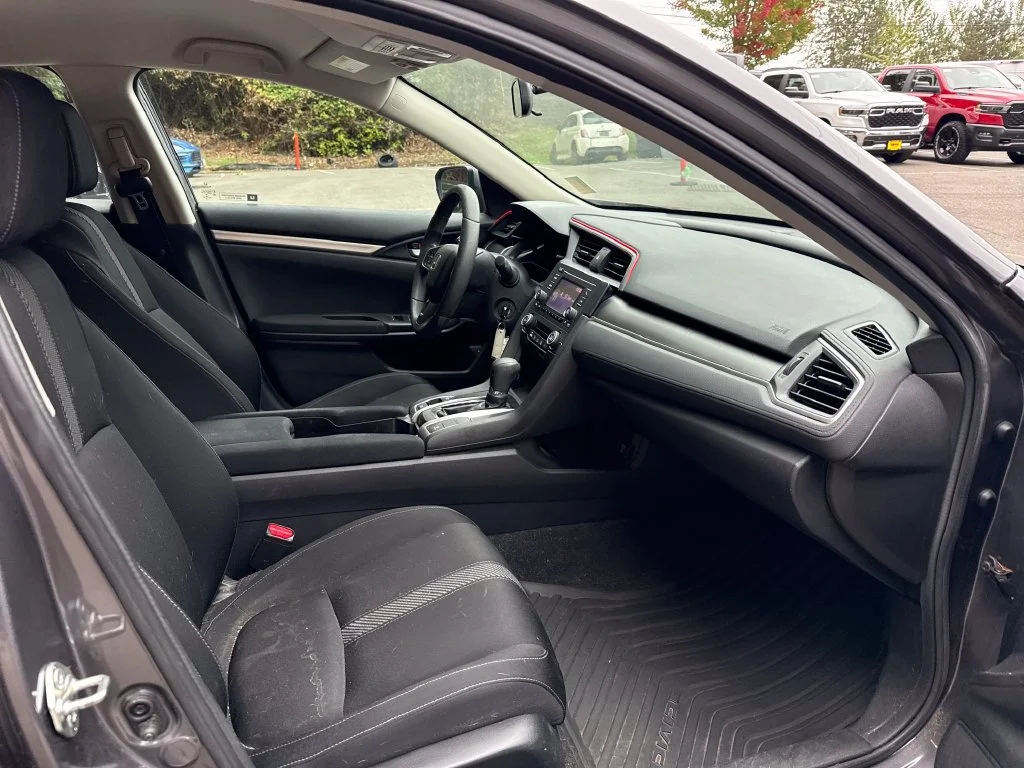 Used 2018 Modern Steel Metallic Honda LX image 13