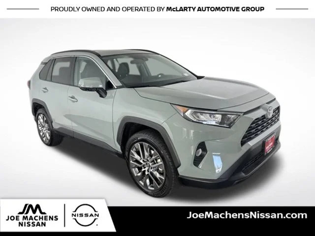 Used 2020 Gray Toyota XLE Premium image 1