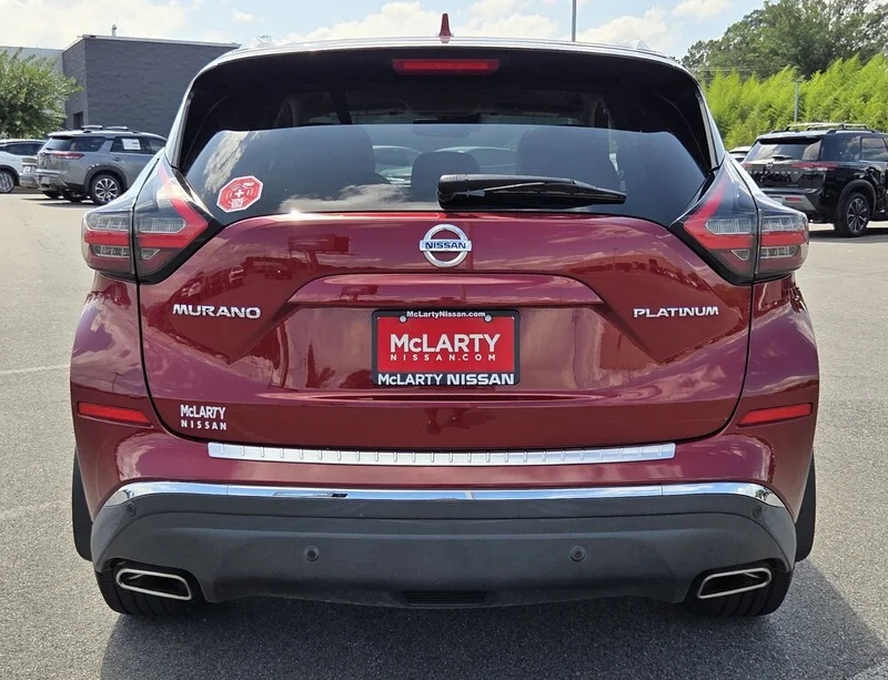 Used 2021 Scarlet NISSAN FWD PLATINUM image 6