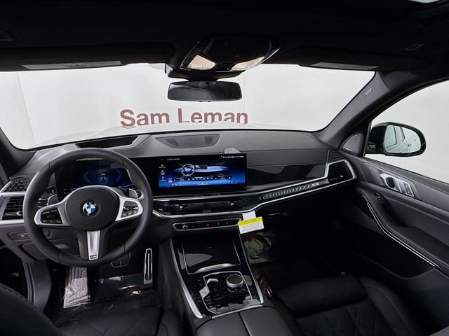 New 2026 Black Sapphire Metallic BMW xDrive40i image 24
