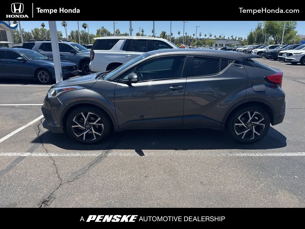 2018 Toyota C-HR XLE's photo
