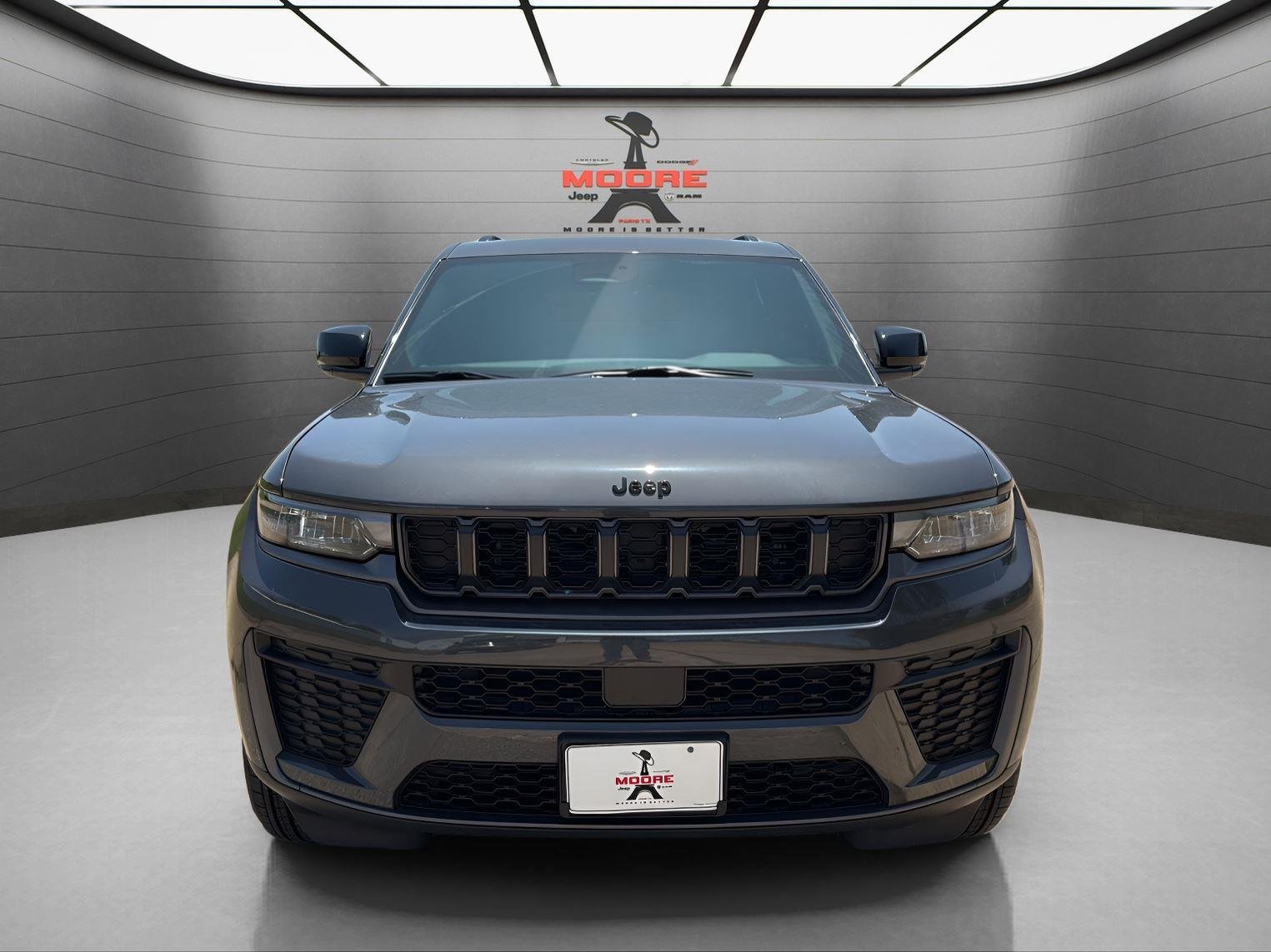 New 2026 Baltic Gray Metallic Clearcoat Jeep Laredo Altitude image 2
