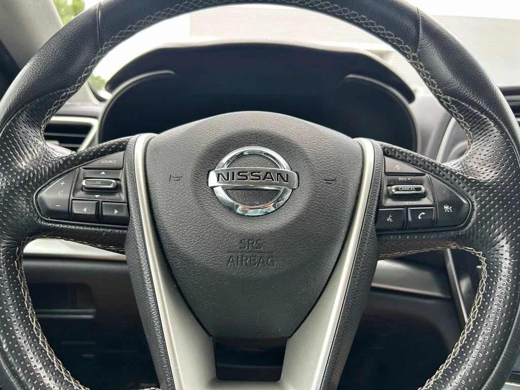 Used 2019 Gun Metallic Nissan 3.5 SV image 23