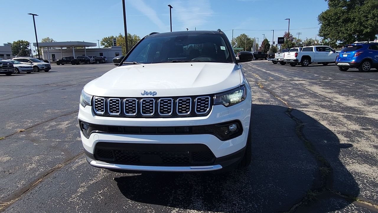 New 2026 Bright White Clear-Coat Exterior Paint Jeep Limited image 3
