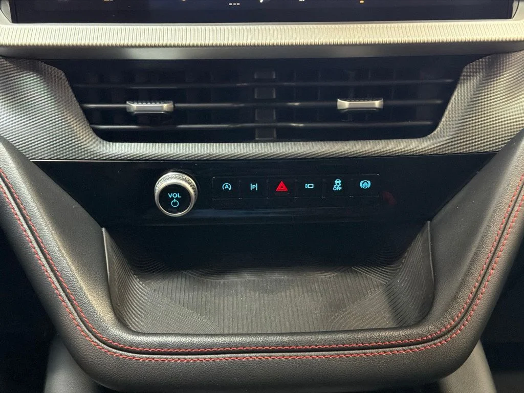 Used 2025 Carbonized Gray Metallic Ford ST-Line image 22