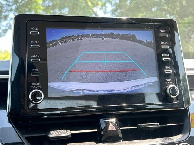 Used 2020 White Toyota LE image 47