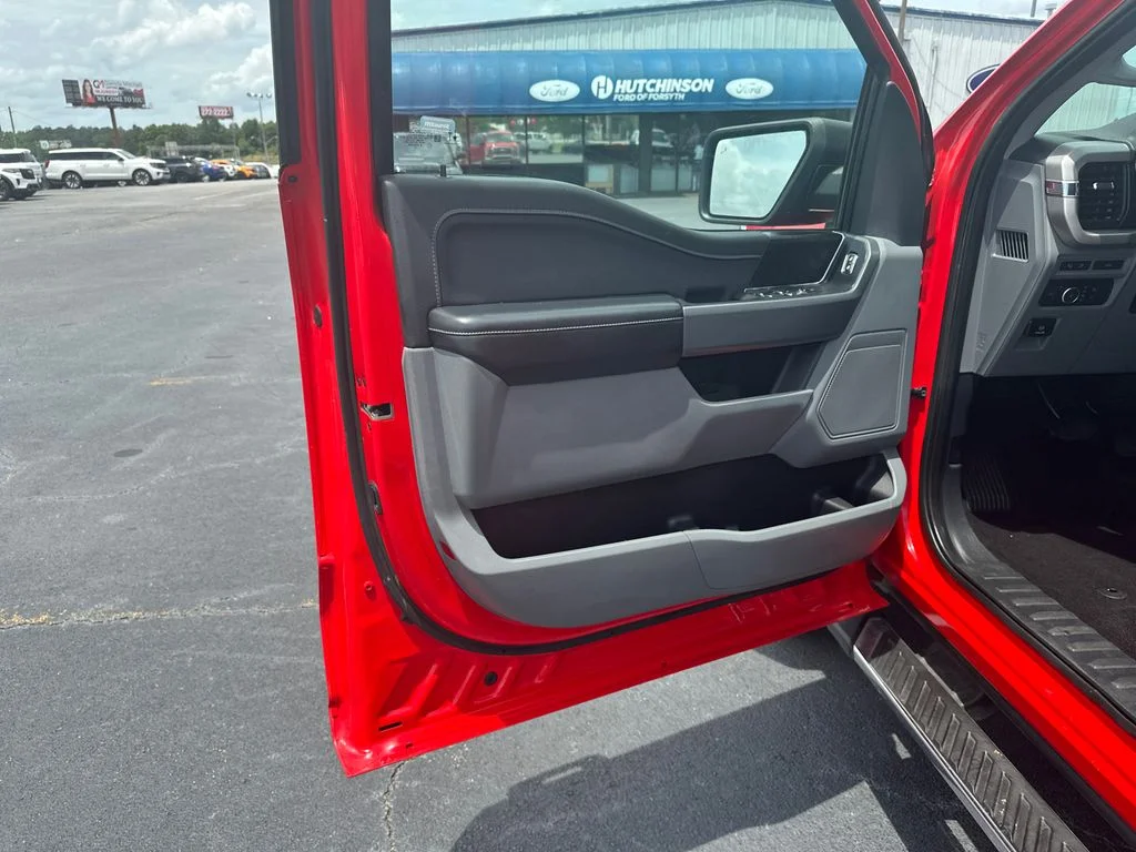 Used 2022 Red Ford XLT image 10