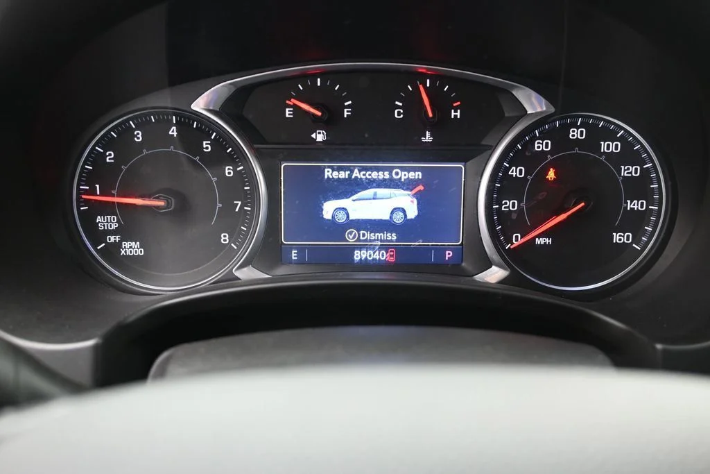 Used 2021 Silver GMC SLT image 21
