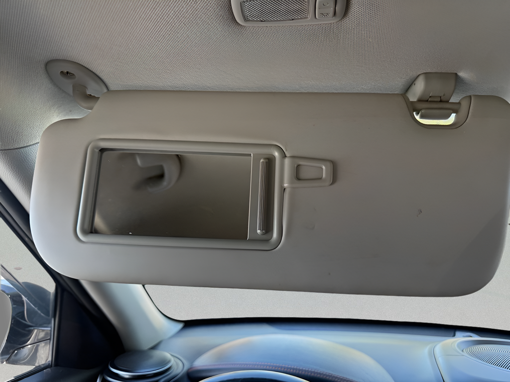 Used 2018 Gray Kia Exclaim image 28
