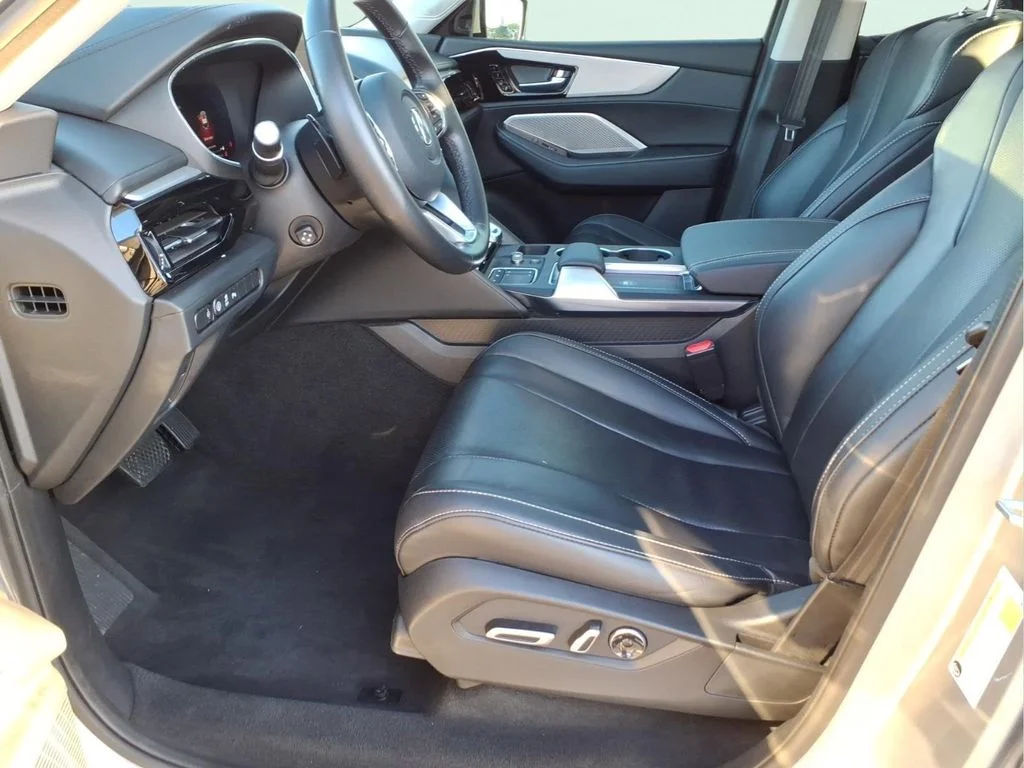 Used 2023 Silver Acura Technology image 19