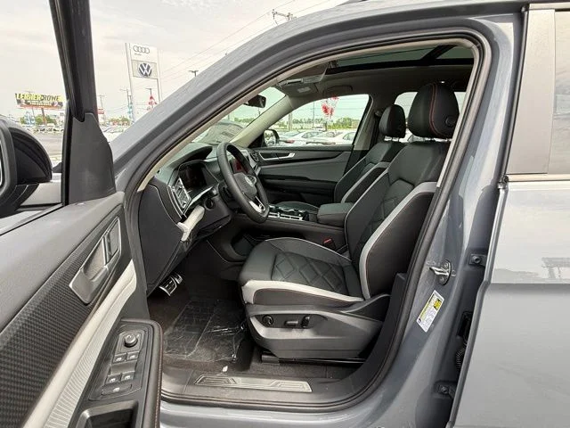 New 2026 Gray Volkswagen 2.0T Peak Edition image 8