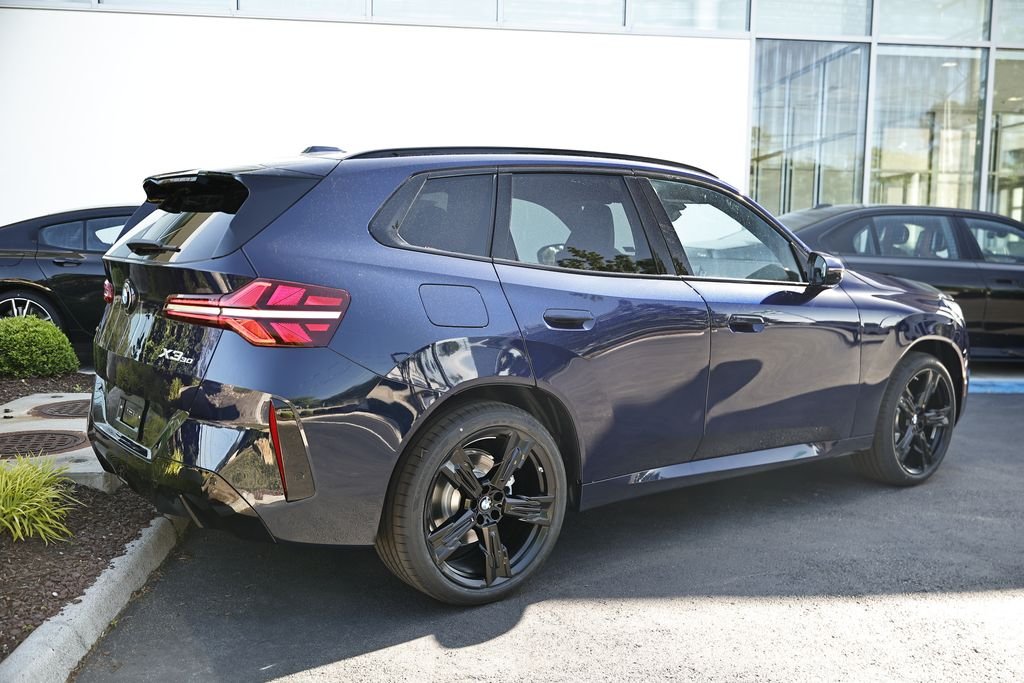 New 2026 Tanzanite Blue II Metallic BMW 30 xDrive image 6