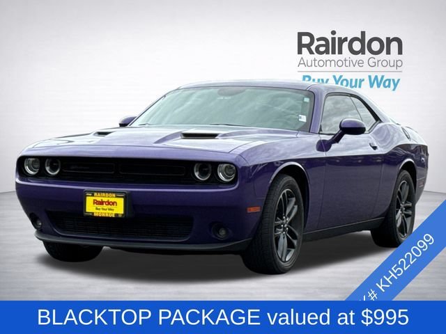 Used 2019 Plum Crazy Pearlcoat Dodge SXT image 2