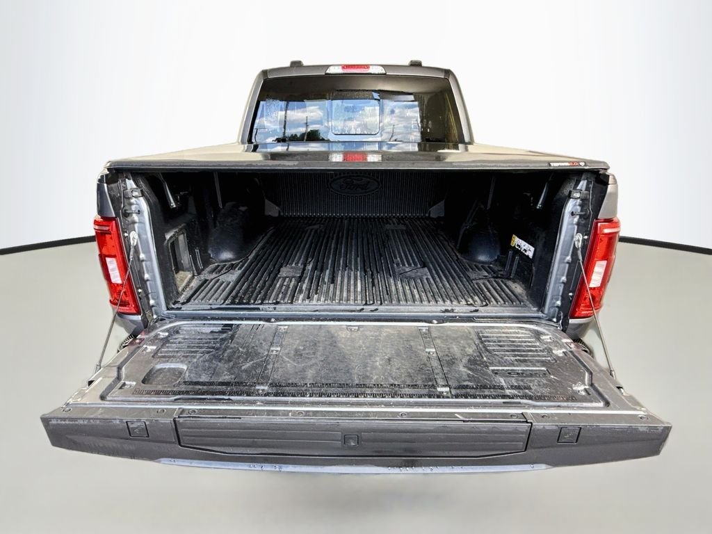 Used 2023 Carbonized Gray Metallic Ford XLT image 27