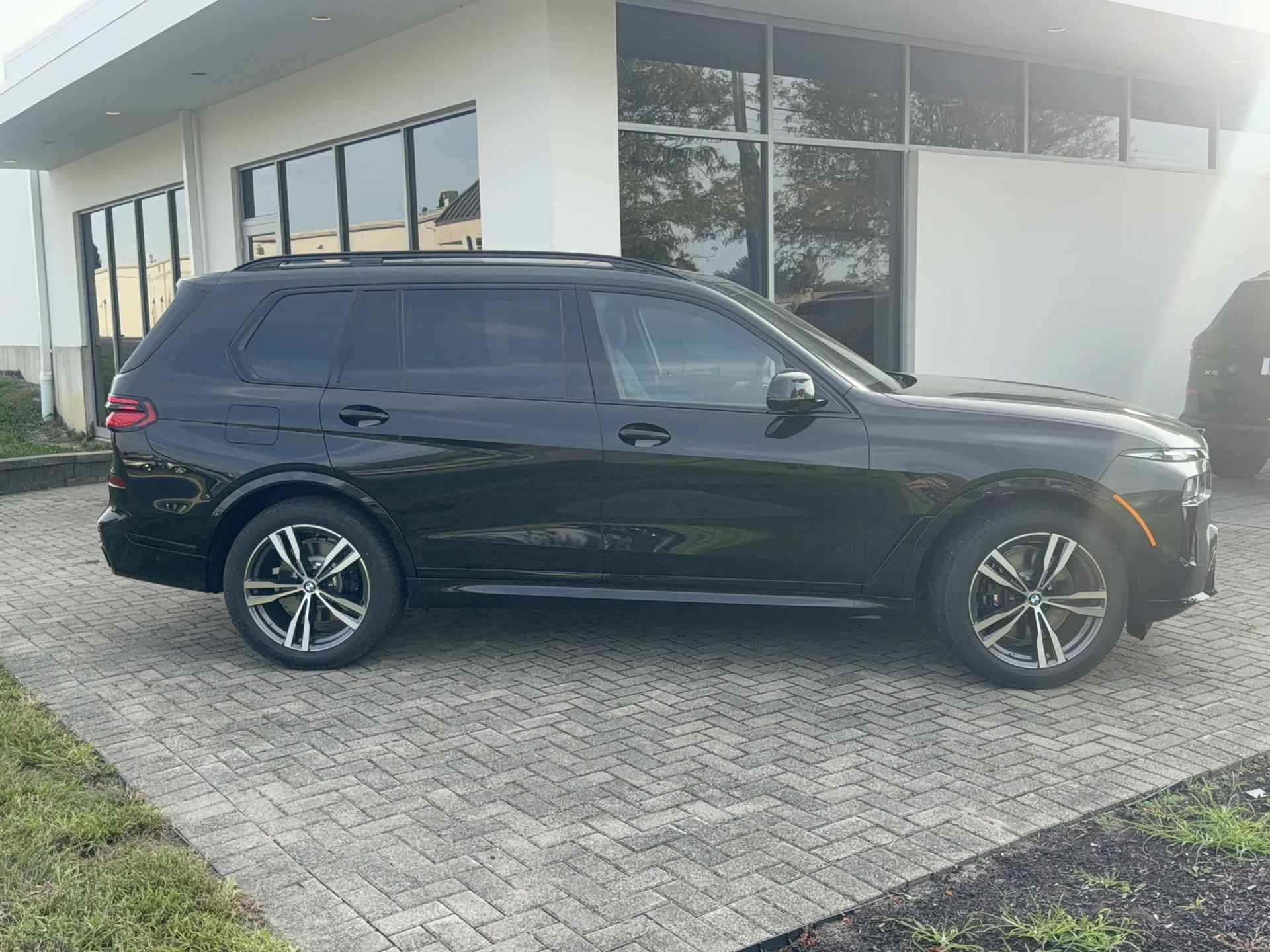 New 2027 Black Sapphire Metallic BMW xDrive40i image 2