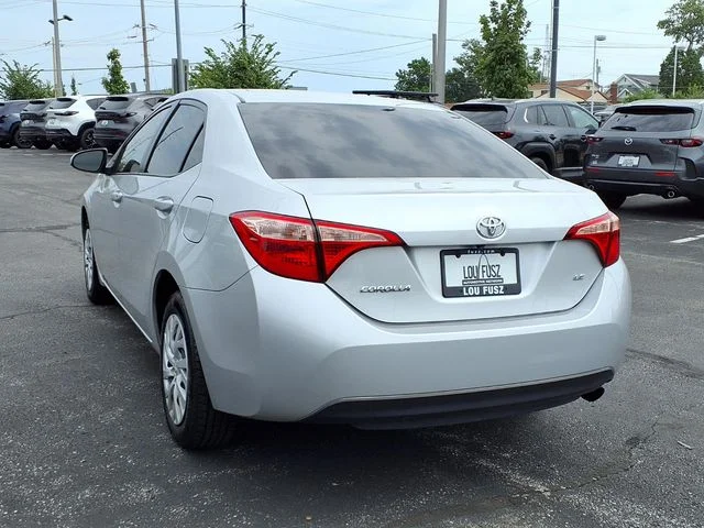 Used 2018 Toyota Corolla LE with VIN 5YFBURHE9JP811398 for sale in Creve Coeur, MO