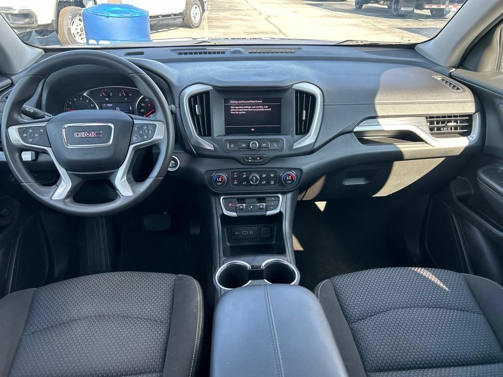 Used 2023 STERLING METALLIC GMC SLE image 18