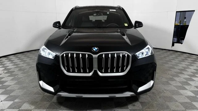 New 2026 Black Sapphire Metallic BMW xDrive28i image 2