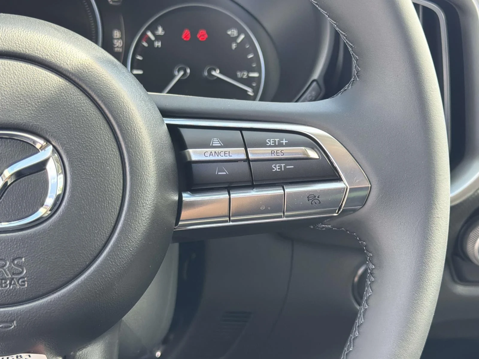 New 2026 Wind Chill Pearl Mazda Preferred AWD image 10