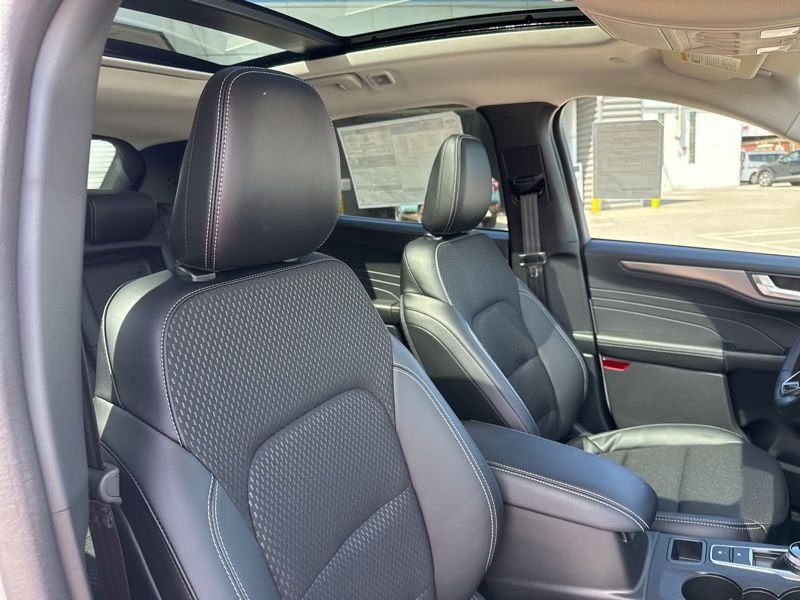 2025 Ford Escape Plug-in hybrid PHEV - Photo 15