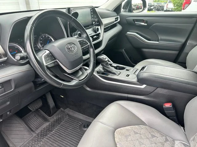 Certified Used 2022 Midnight Black Metallic Toyota Bronze Edition image 30
