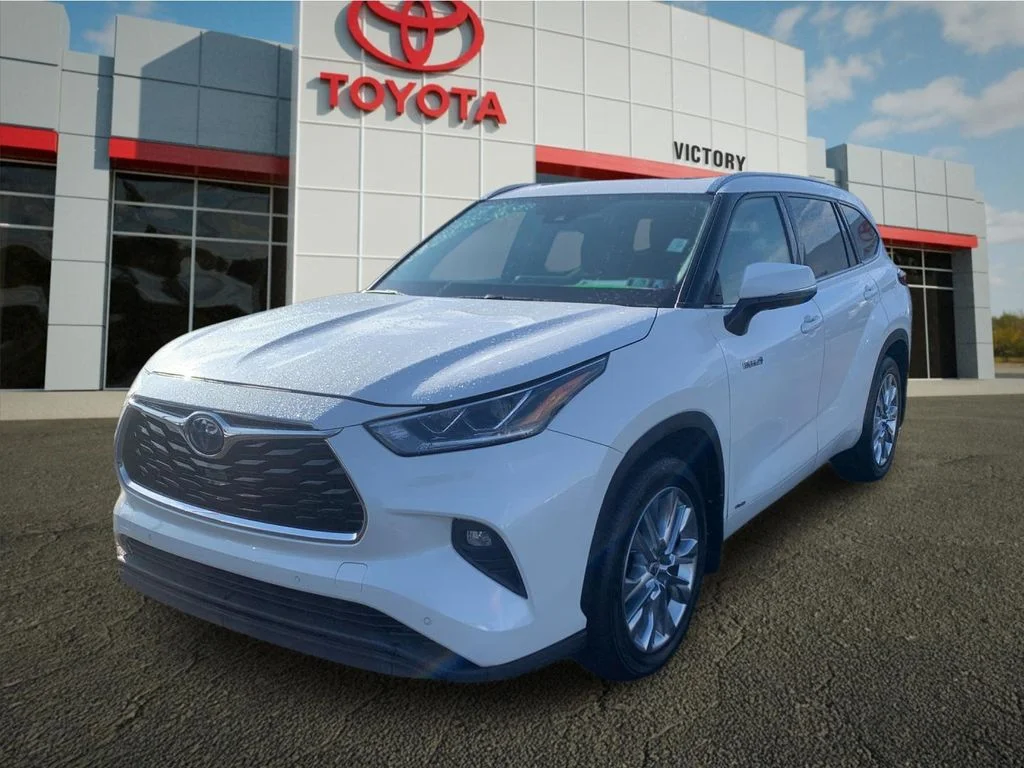 Used 2020 White Toyota Limited image 7