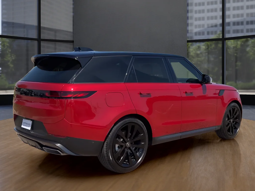 Used 2025  Land Rover SE image 5
