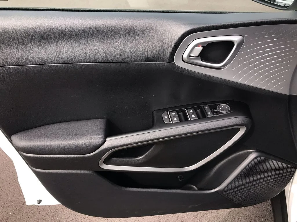 Used 2025 White Kia LX image 13