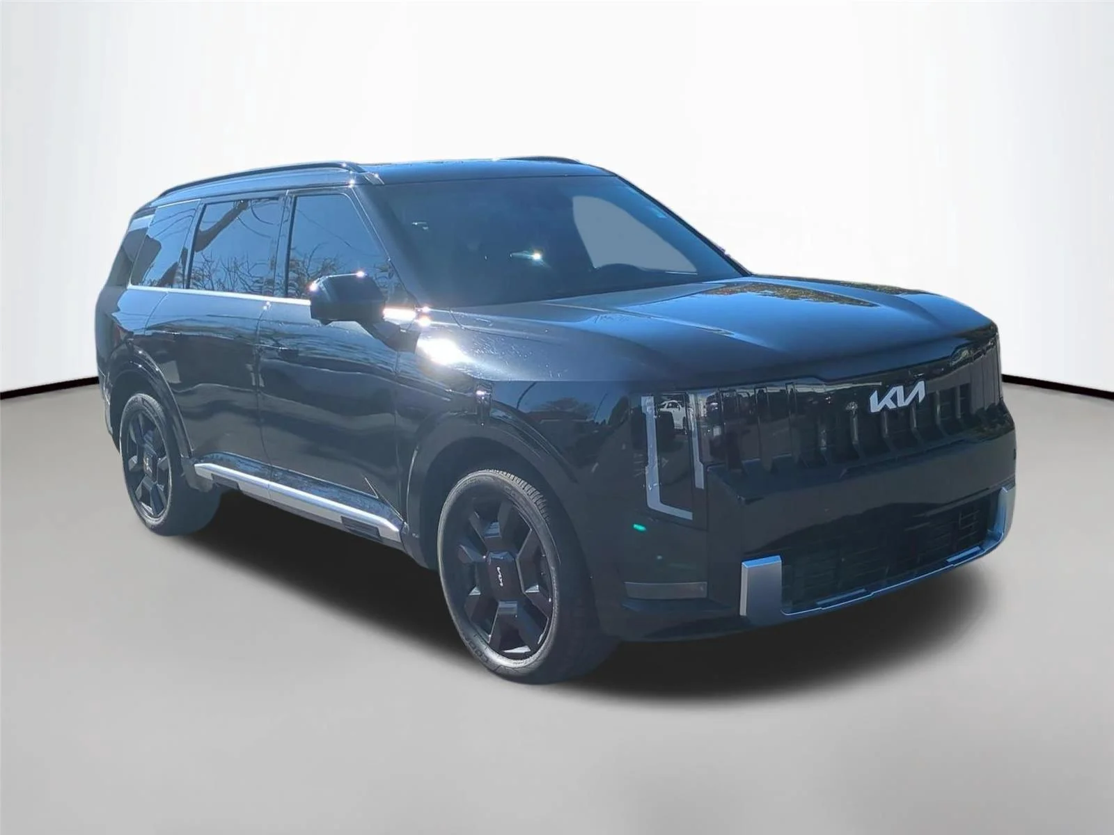 Used 2027 EBONY BLACK KIA  image 7