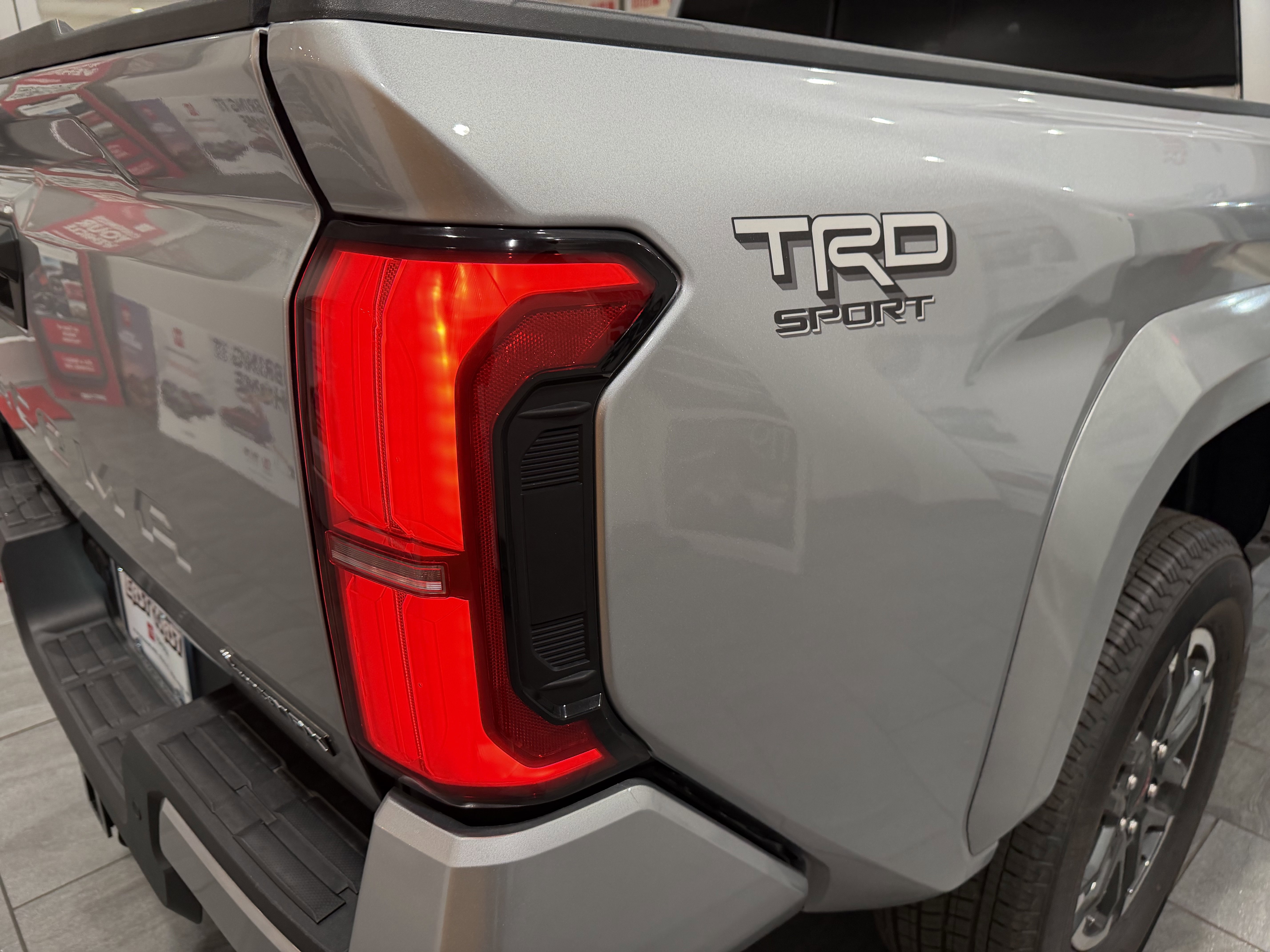 2025 Toyota Tacoma TRD Sport - Photo 42