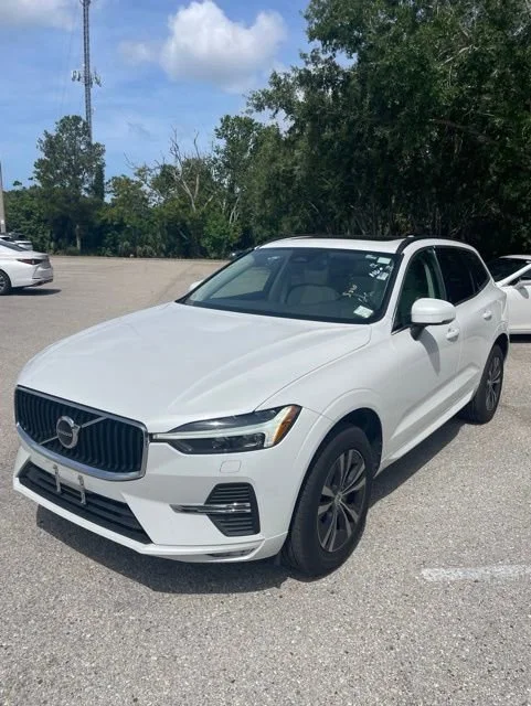 2023 Volvo XC60 B5 Core AWD's photo