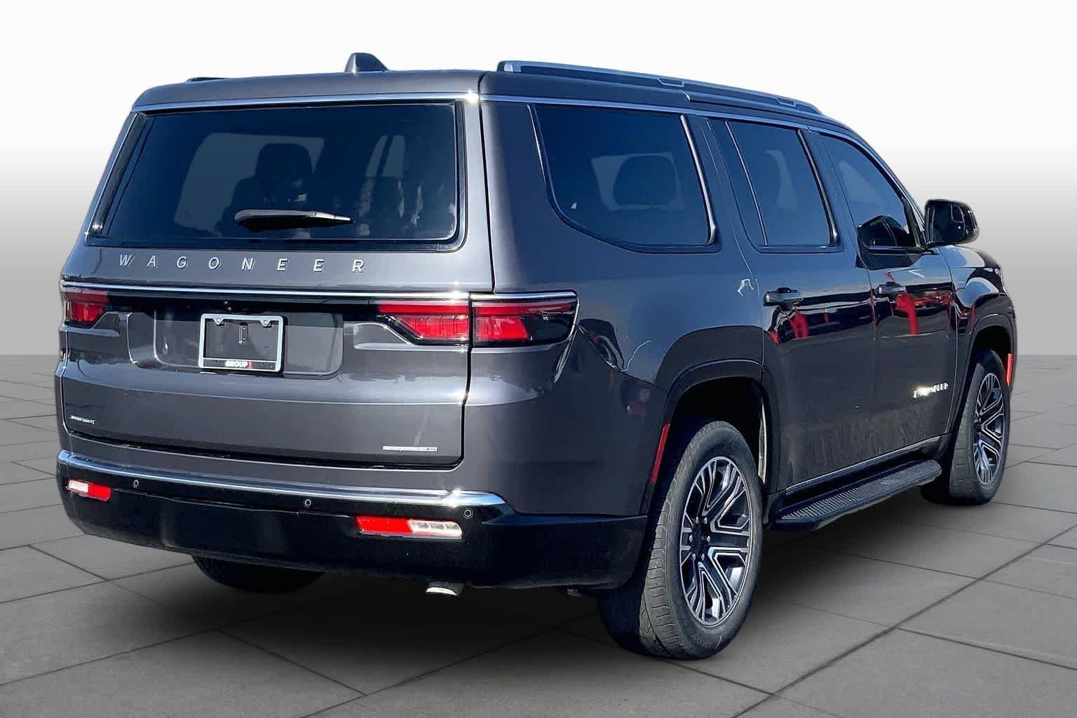 Used 2022 Baltic Gray Metallic Clearcoat Jeep Series III image 13