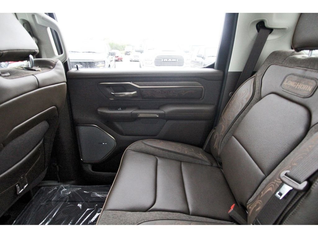 New 2026 Ivory White Tri-Coat Pearl-Coat Exterior Paint RAM Limited image 12