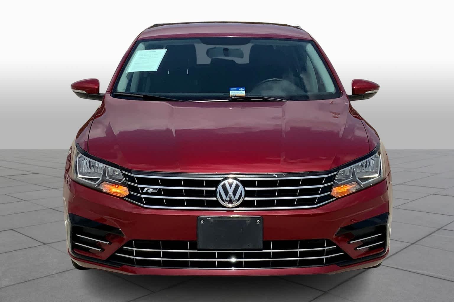 Used 2017 Fortana Red Volkswagen R-Line w/Comfort Pkg image 3