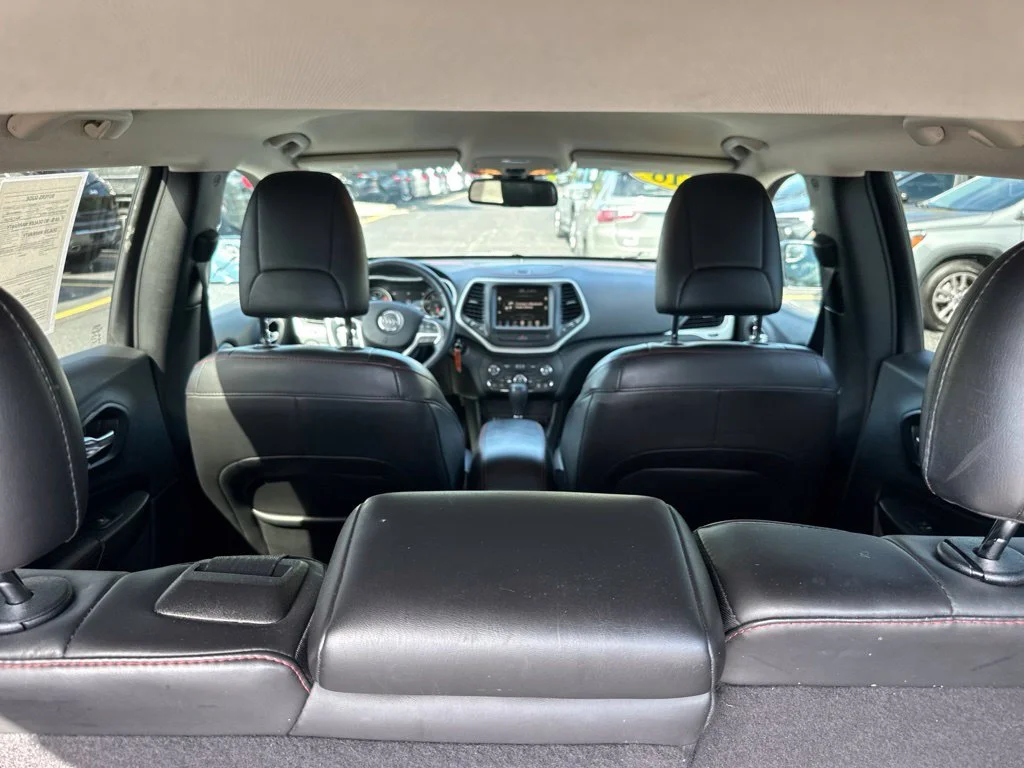 Used 2016 Black Jeep Trailhawk image 12