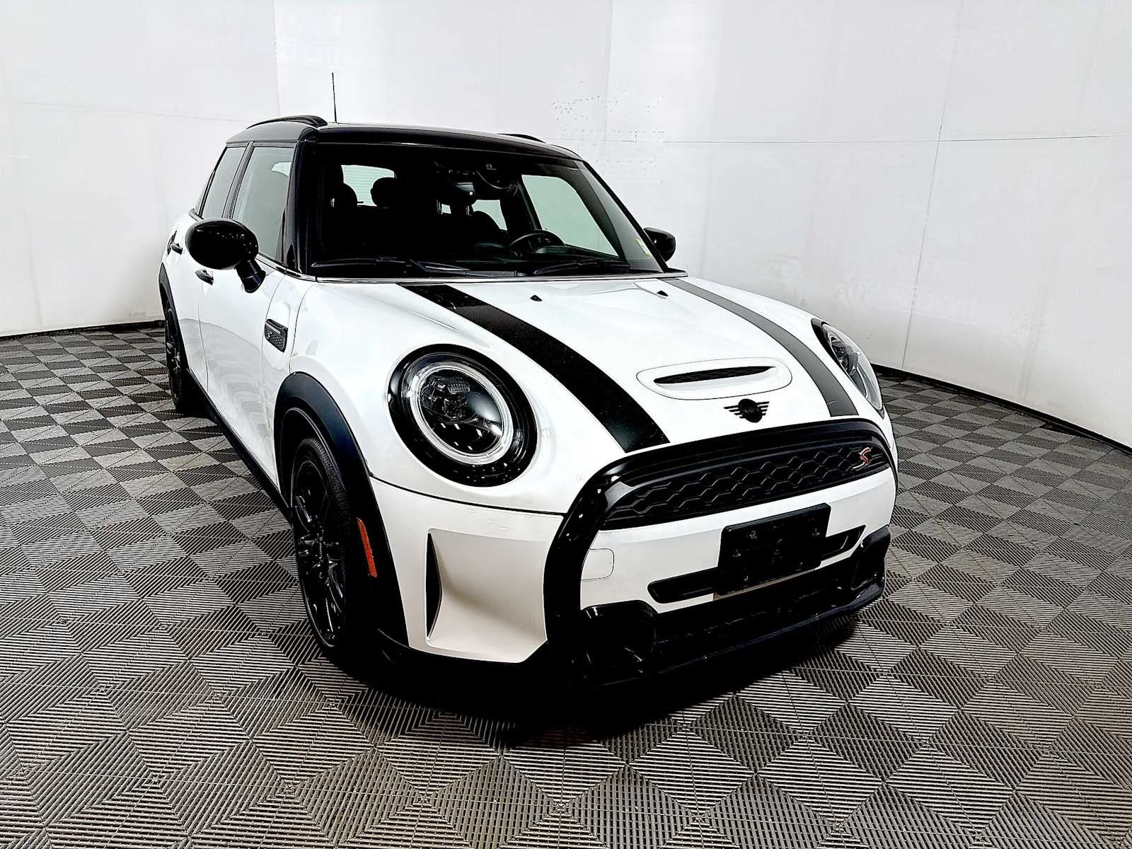 Used 2023 Nanuq White Metallic MINI Cooper S image 2