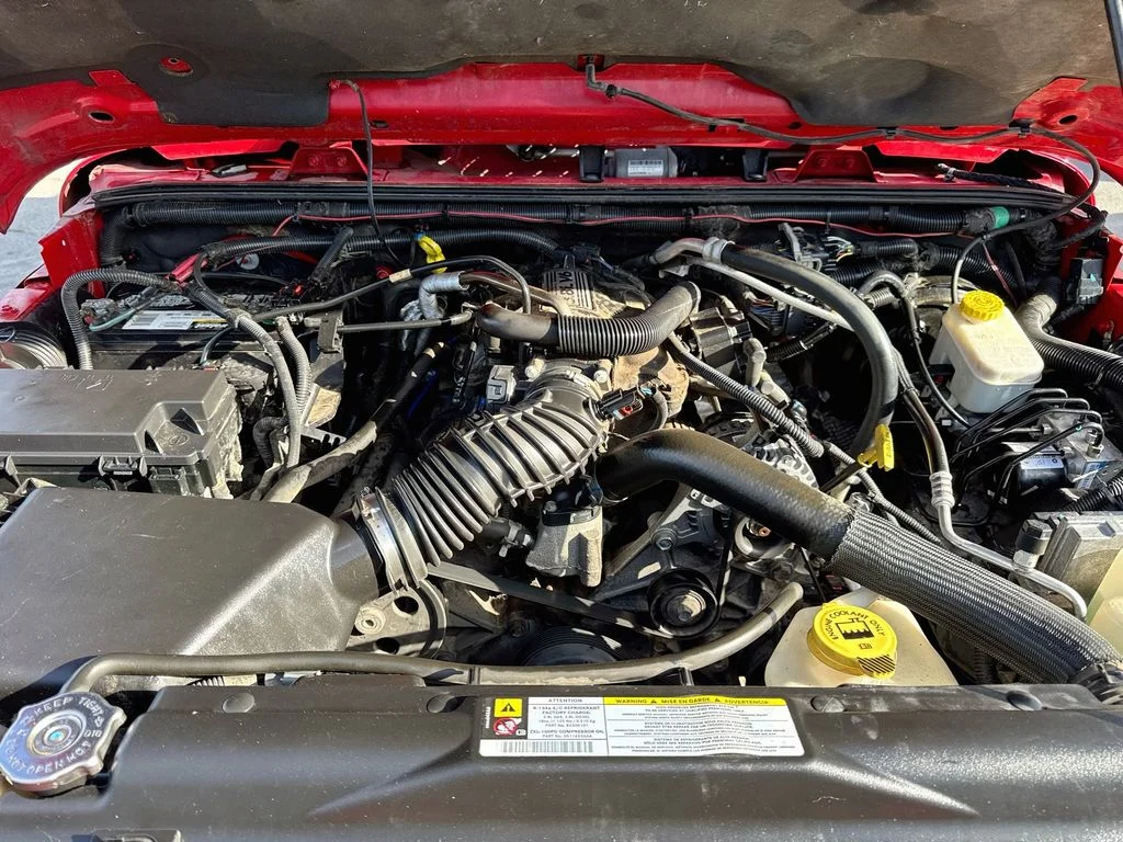 Used 2011 Red Jeep Sahara image 33