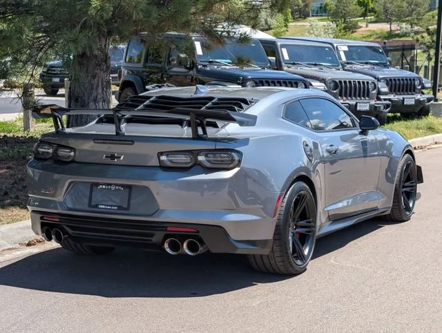 2020 Chevrolet Camaro ZL1 - Photo 3