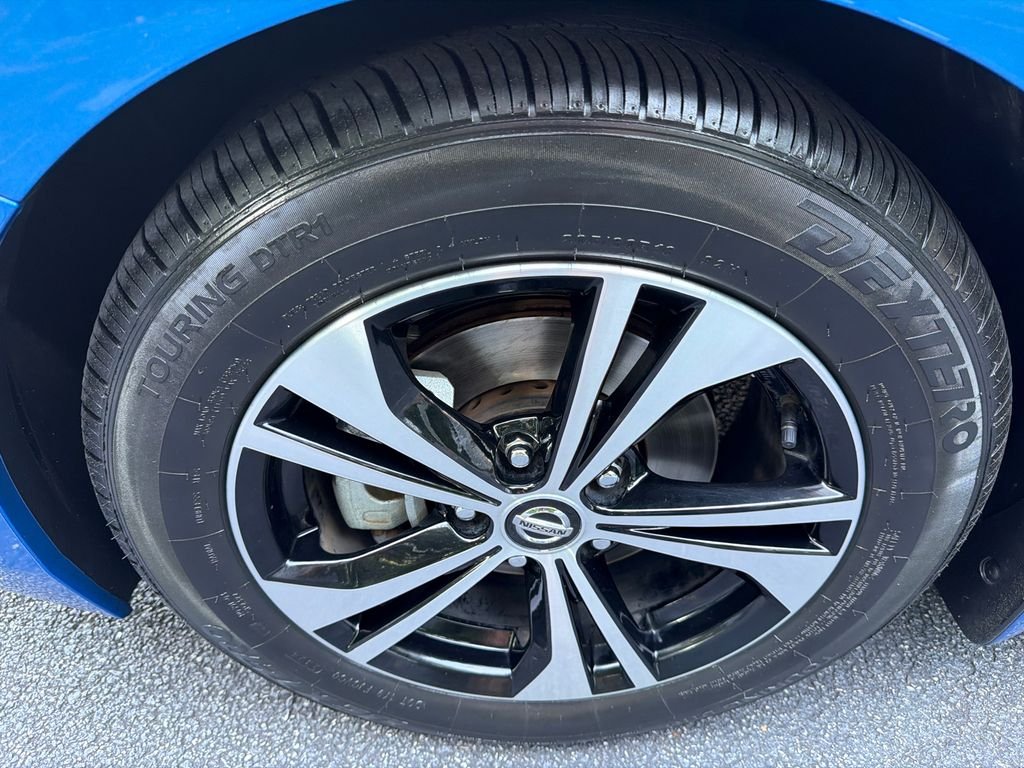Used 2022 Blue Nissan SV image 11
