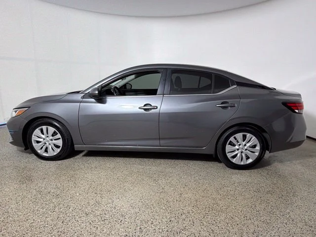 Used 2023 Gray Nissan S image 12
