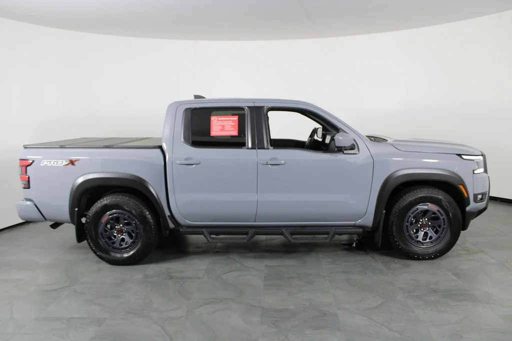 2025 Nissan Frontier PRO-X - Photo 12