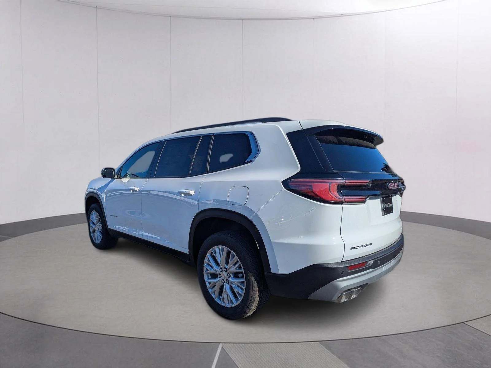 New 2026 Summit White GMC Elevation image 5