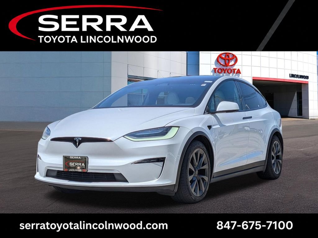 Used 2023 White Tesla Standard Range image 1