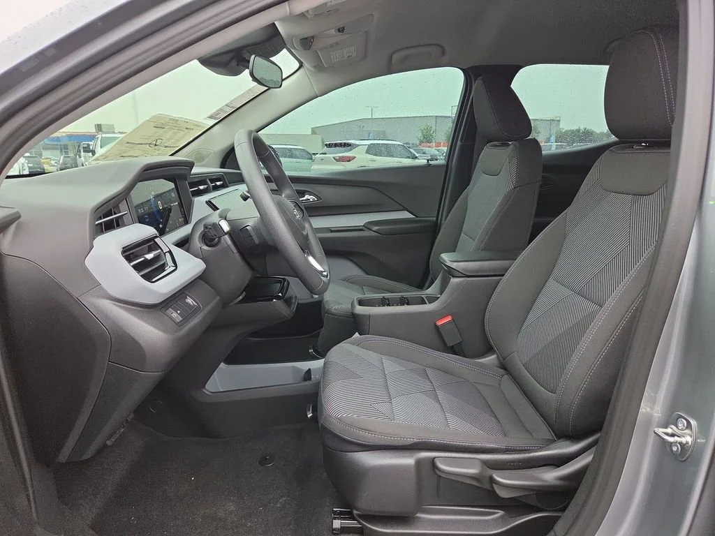 New 2027 Sterling Grey Metallic Chevrolet LT image 10