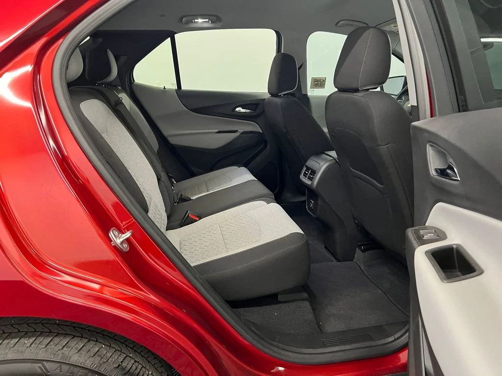 2024 Chevrolet Equinox LT - Photo 25