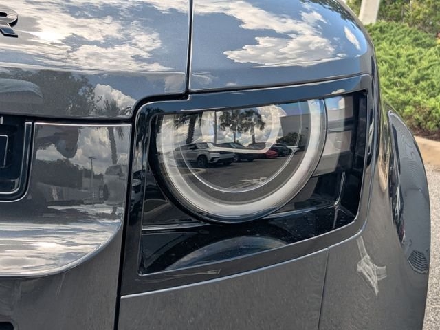 New 2026 Carpathian Grey Land Rover X-Dynamic SE image 11