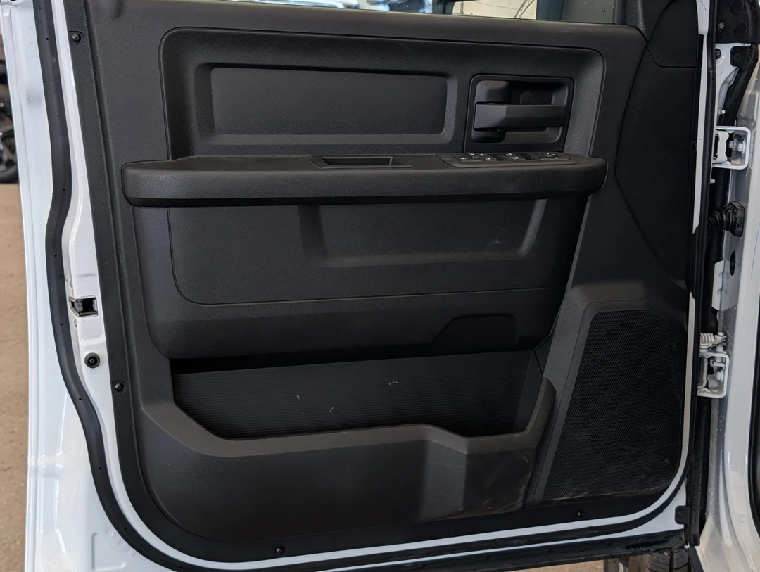 New 2026 White RAM Tradesman - - 6.7L Cummins HO Turbo Diesel - Tradesman Level 1 Pkg w/ 12 Screen - Dually & More! image 12