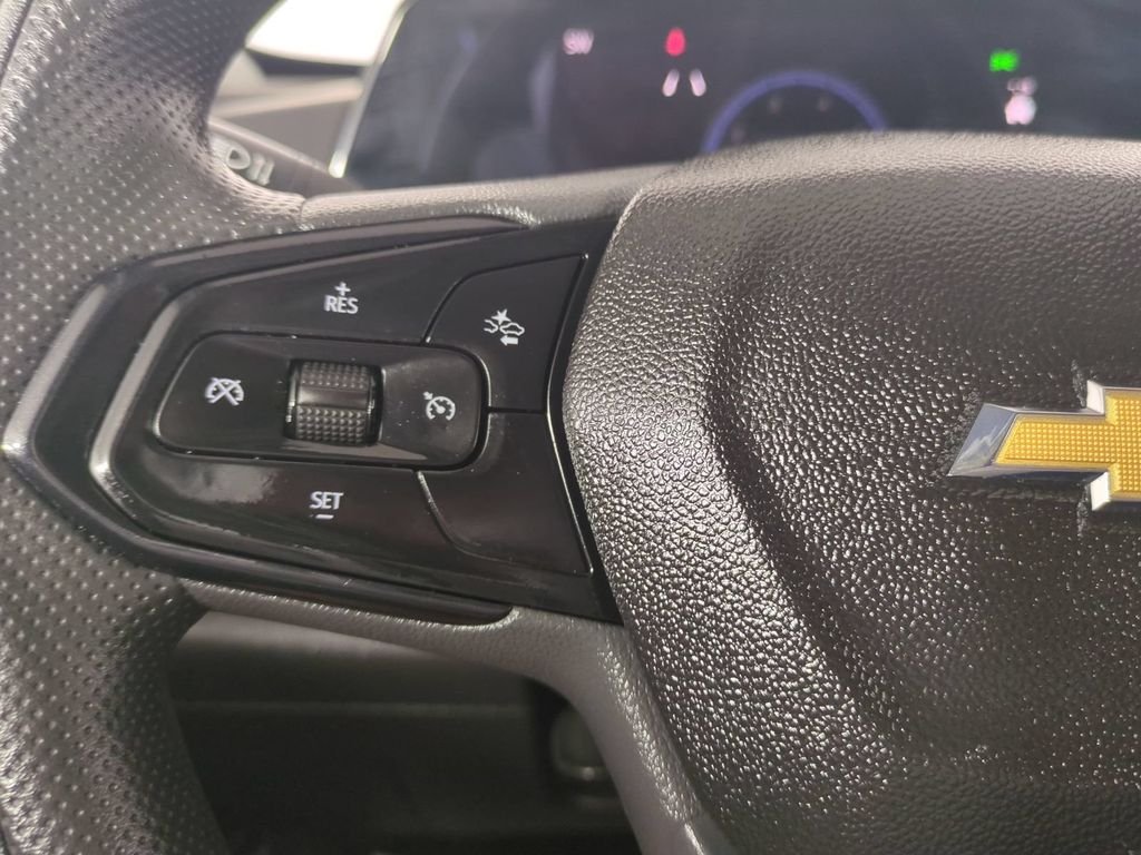 2025 Chevrolet Trax LT - Photo 35